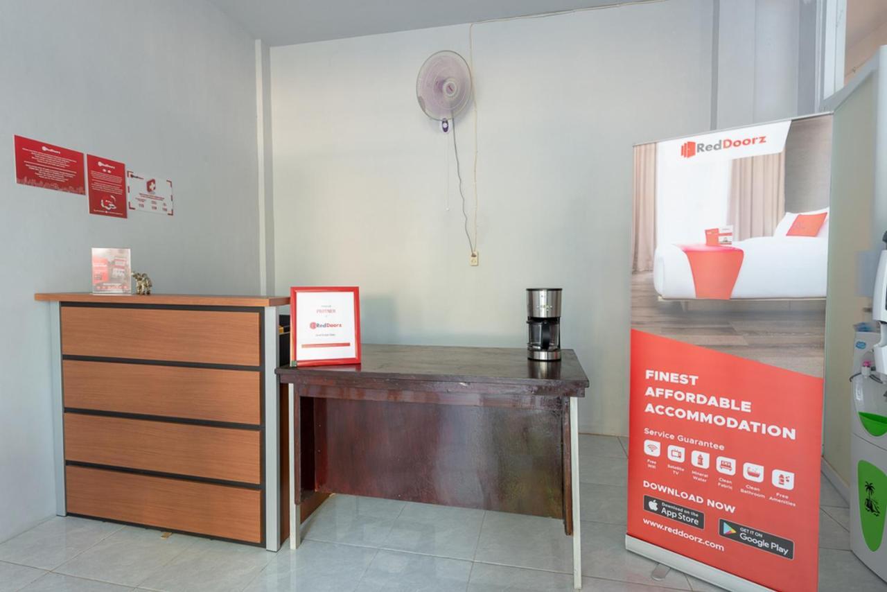 Reddoorz Plus Syariah @ Raya Nginden 2 Σουραμπάγια Εξωτερικό φωτογραφία